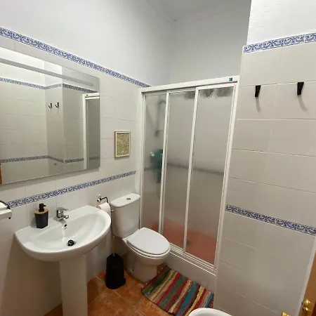Casa Del Pez Vivienda A Pie De Calle En Agua Amarga A 250 Metros De La Playa