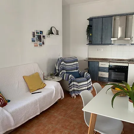 Casa Del Pez Vivienda A Pie De Calle En Agua Amarga A 250 Metros De La Playa Agua Amarga (Almeria)