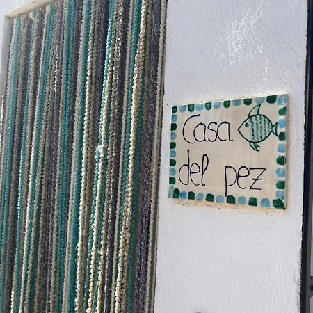 Casa Del Pez Vivienda A Pie De Calle En Agua Amarga A 250 Metros De La Playa * Agua Amarga (Almeria)