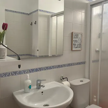 Casa Del Pez Vivienda A Pie De Calle En Agua Amarga A 250 Metros De La Playa * Agua Amarga (Almeria)